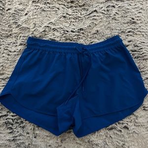 Aritzia athletic shorts